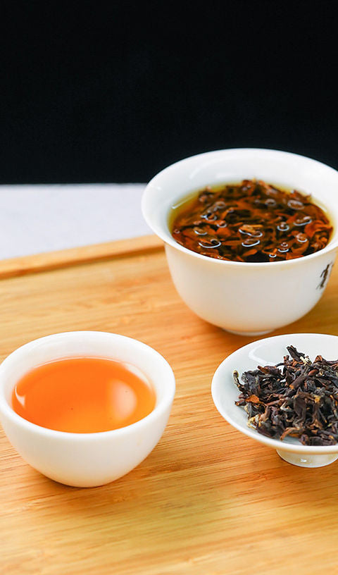Dong Fang Mei Ren Oolong Tea/Oriental Beauty Oolong Tea (Originating in Fujian)